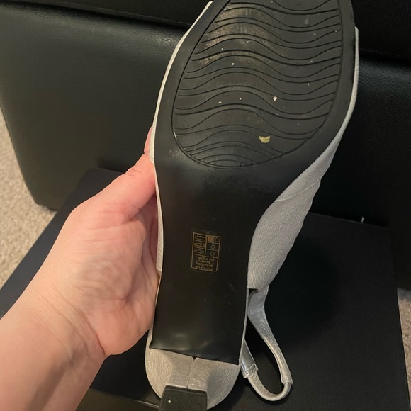 SALE✨Naturalizer Vanity Silver Dress Shoe - Picture 11 of 14